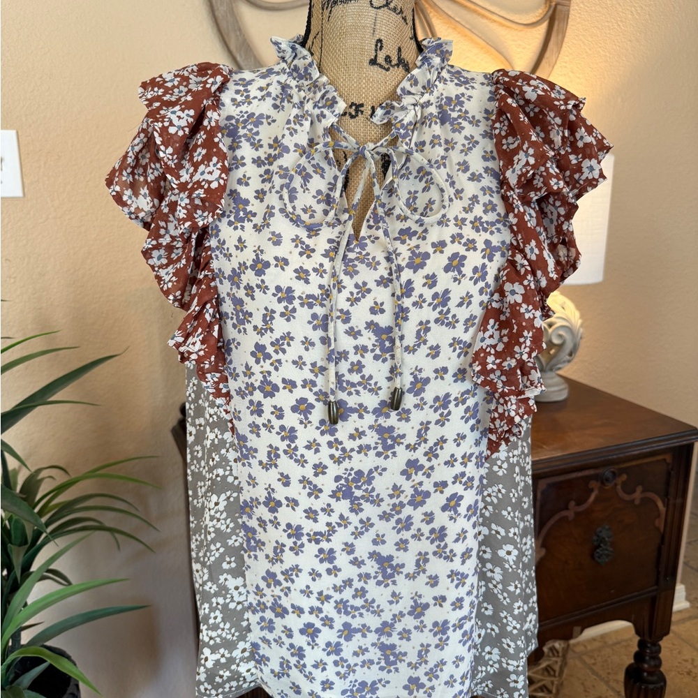 Entro Multicolor Floral Ruffle Short Sleeve Blouse